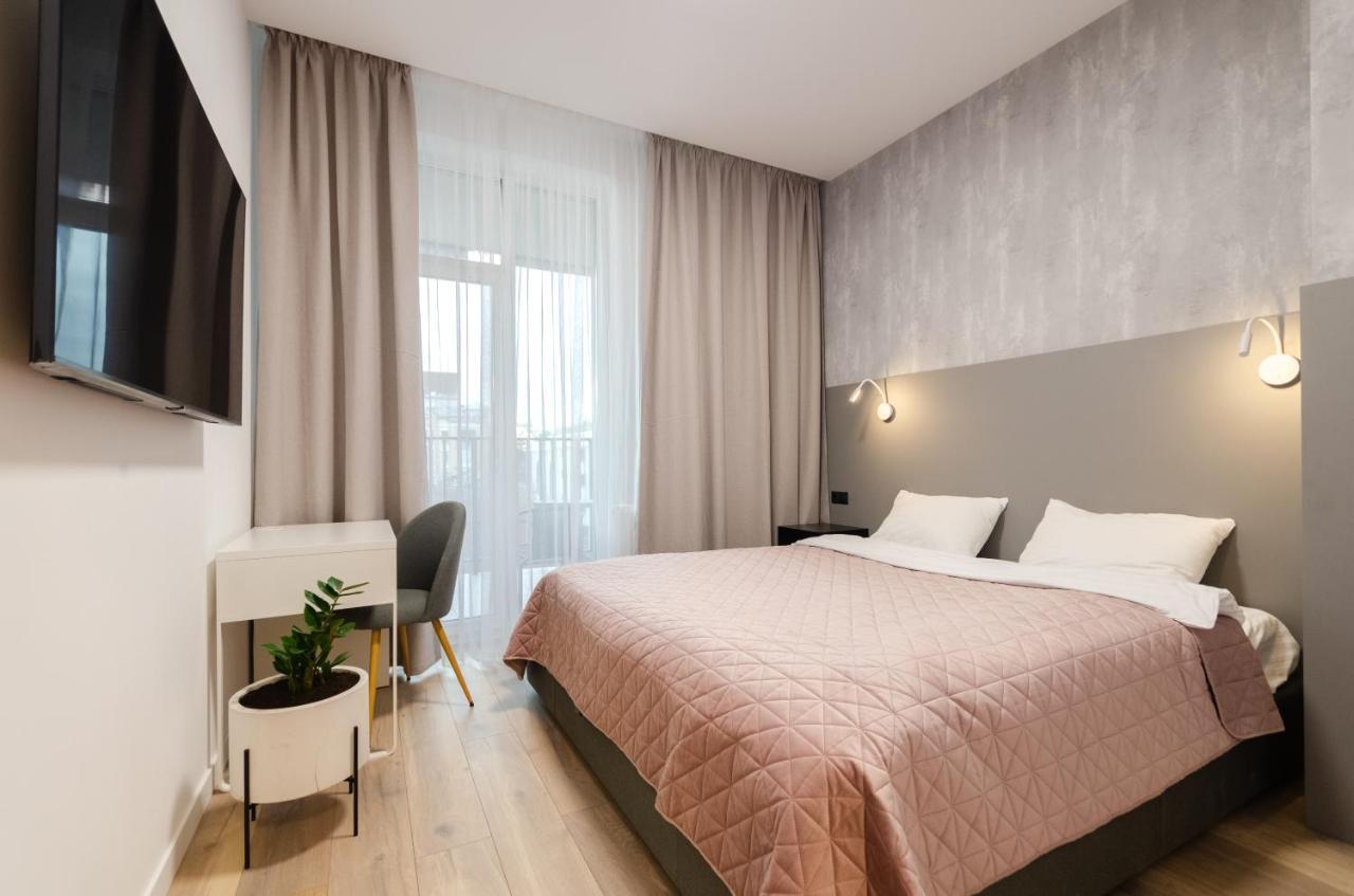 Petrovdom 160-161-166-3A-3B-131A-104A In Beautiful Apartments In Rc "Yaroslaviv Grad" เคียฟ ภายนอก รูปภาพ