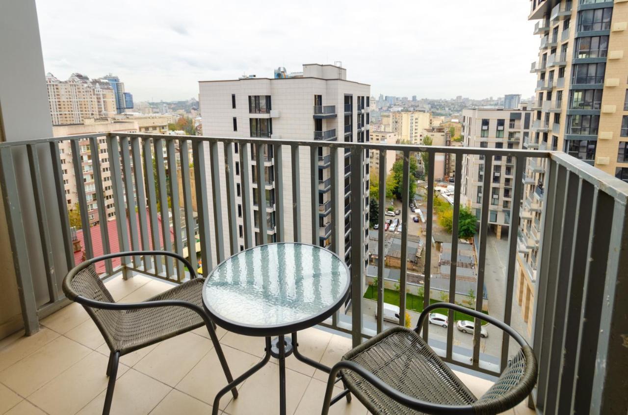 Petrovdom 160-161-166-3A-3B-131A-104A In Beautiful Apartments In Rc "Yaroslaviv Grad" เคียฟ ภายนอก รูปภาพ