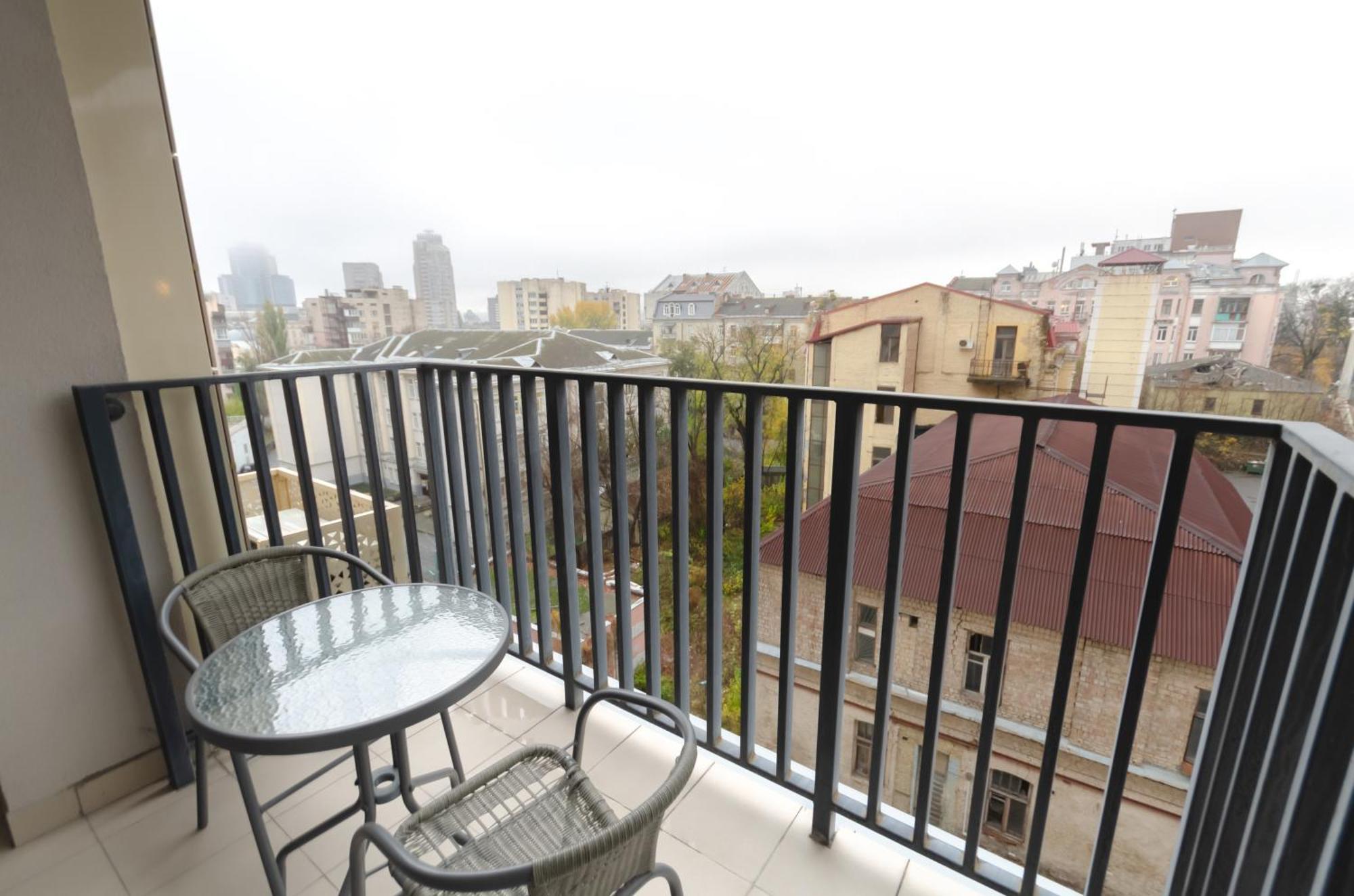 Petrovdom 160-161-166-3A-3B-131A-104A In Beautiful Apartments In Rc "Yaroslaviv Grad" เคียฟ ภายนอก รูปภาพ